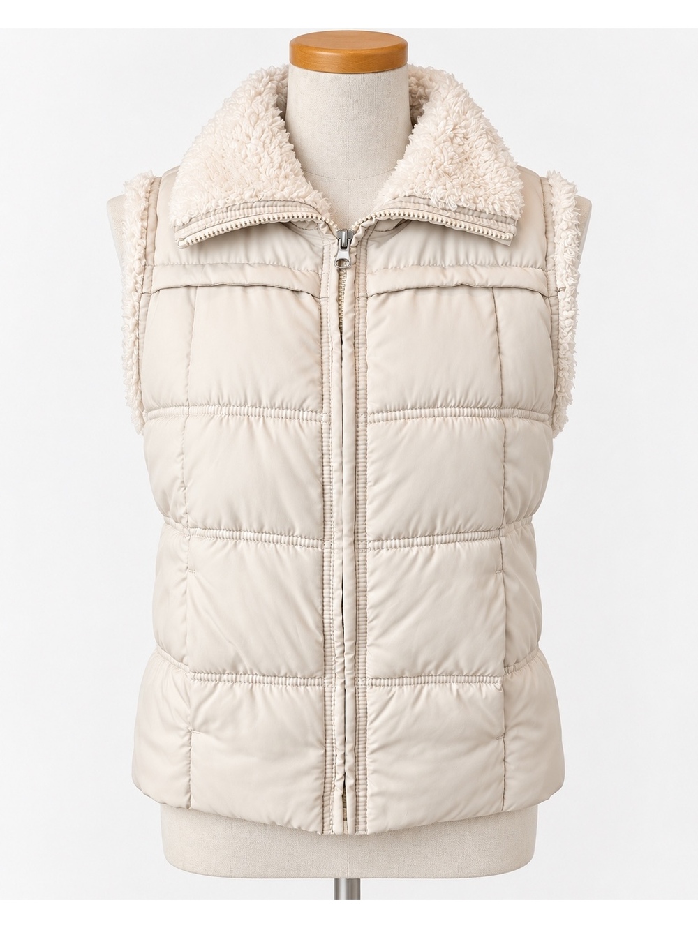 Big Chill Women’s M Cream Puffer Vest Sherpa Lined Collar Full Zip